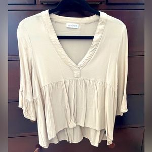 Light pink, flowy, 3/4 length sleeves top